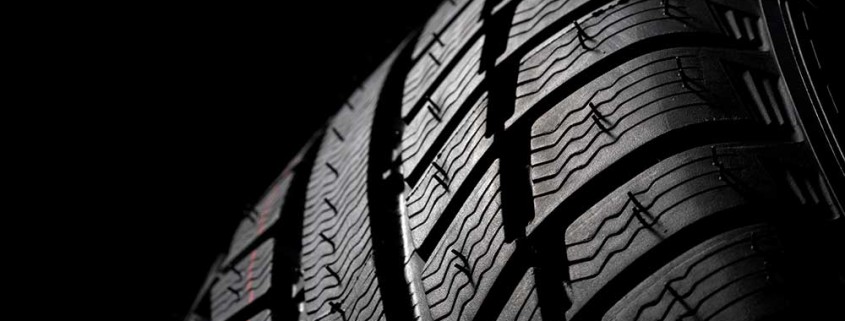 Gommista con custodia gomme stagionali - Carrozzeria Crippa